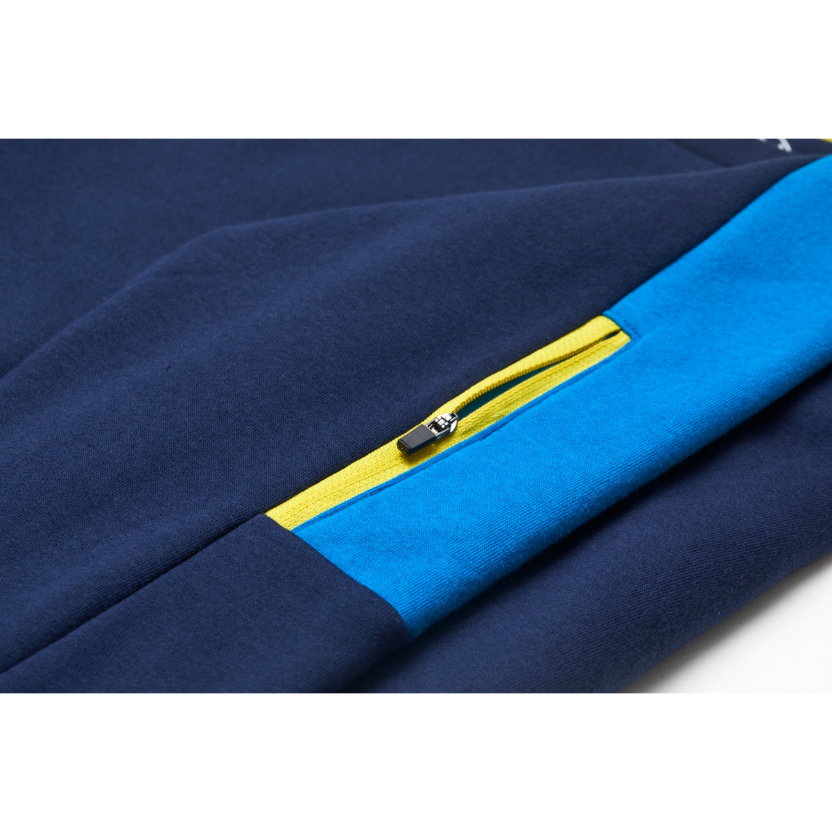 2023 Ryder Cup Official European Fanwear Men&#39;s Sweatshirt Pocket Close-up