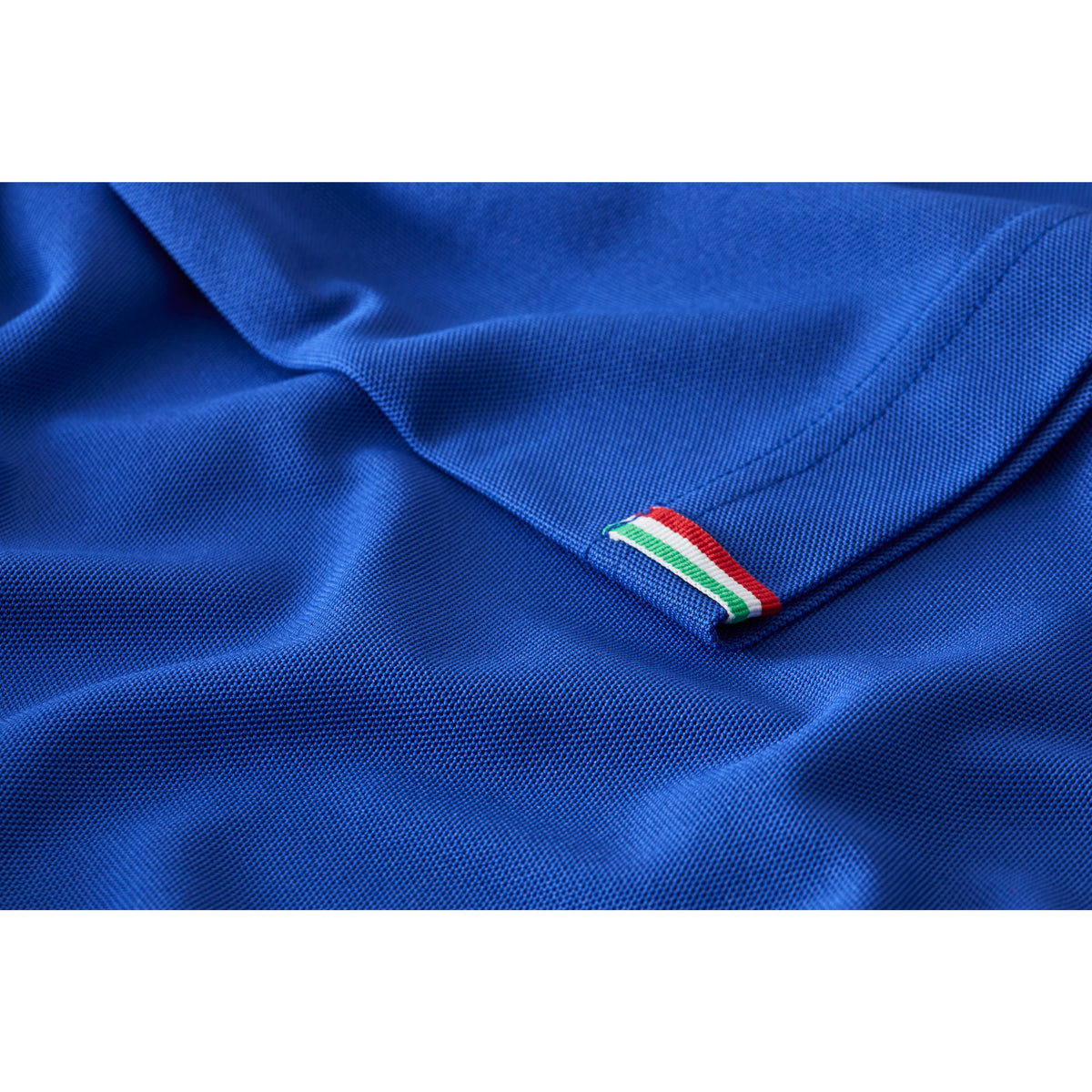 2023 Ryder Cup Rome Collection Men&#39;s Royal Blue Polo Shirt Sleeve Close-up